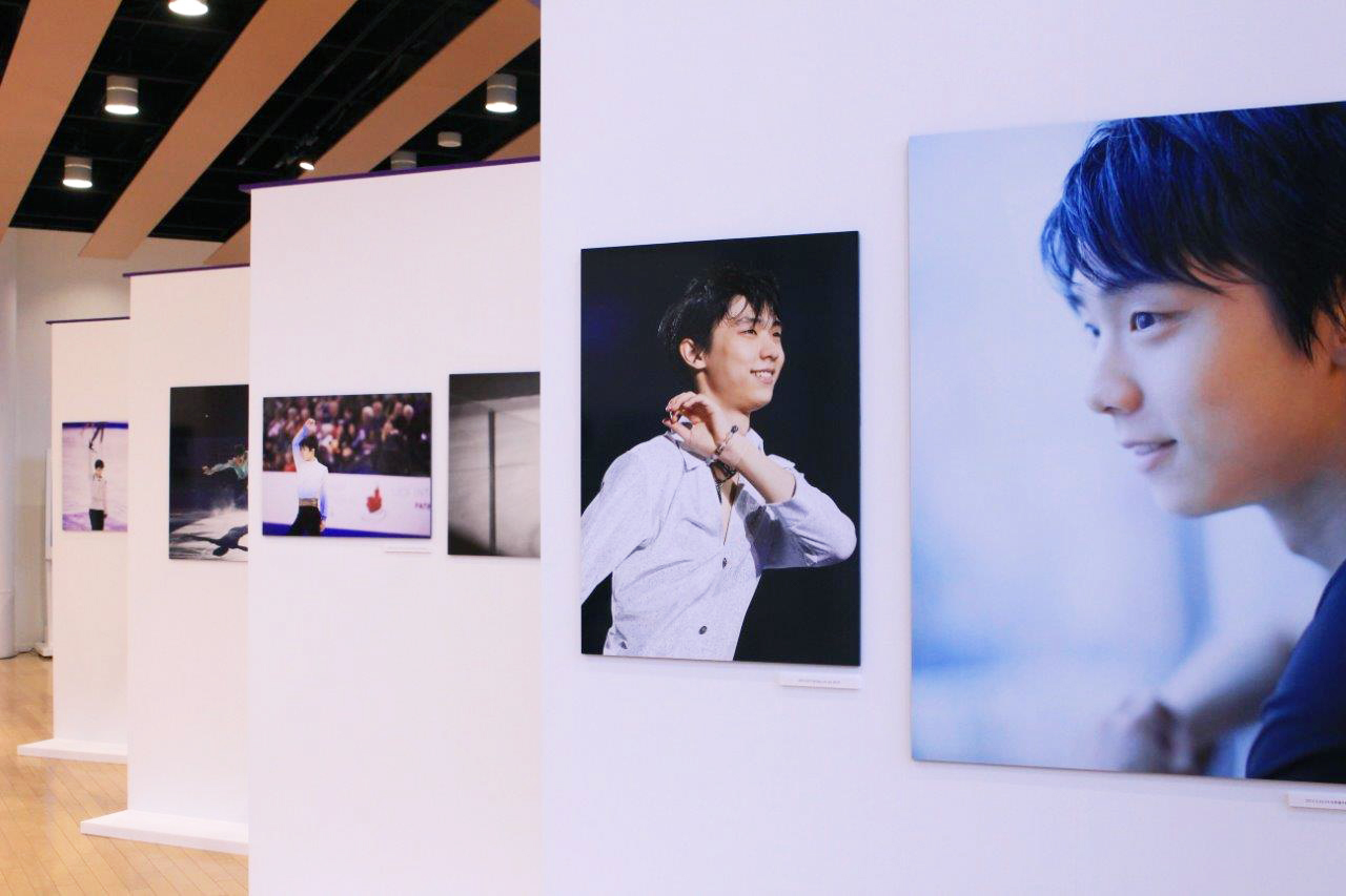 10月15日(月)～21日(日)開催】羽生結弦写真集「YUZURUⅡ」発売記念写真