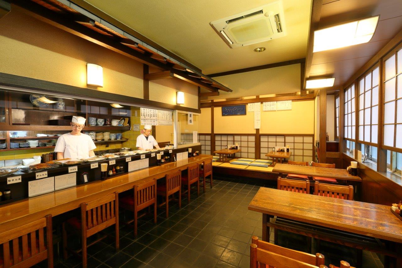 七 郷 屋