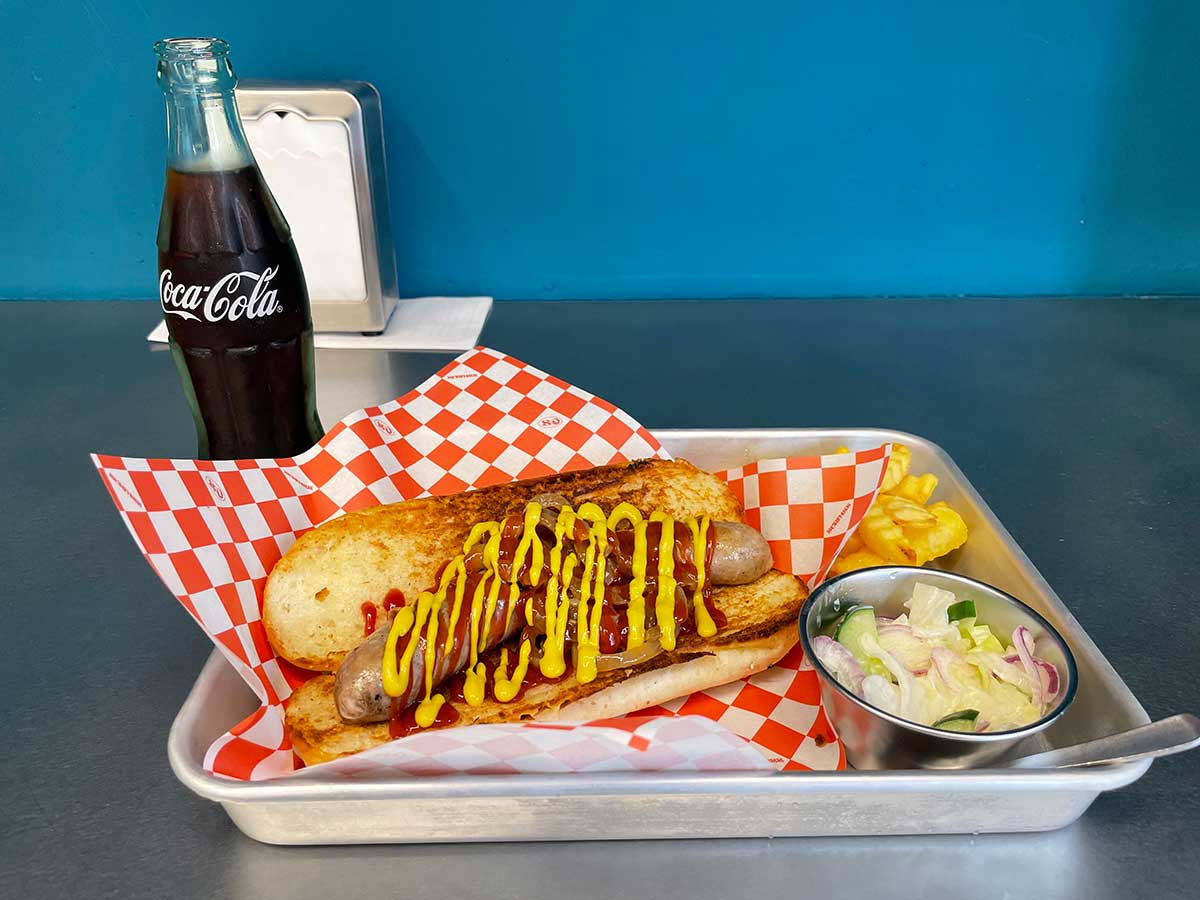 新店レポ】青葉区片平にホットドッグ専門店オープン！『SURPASS』の