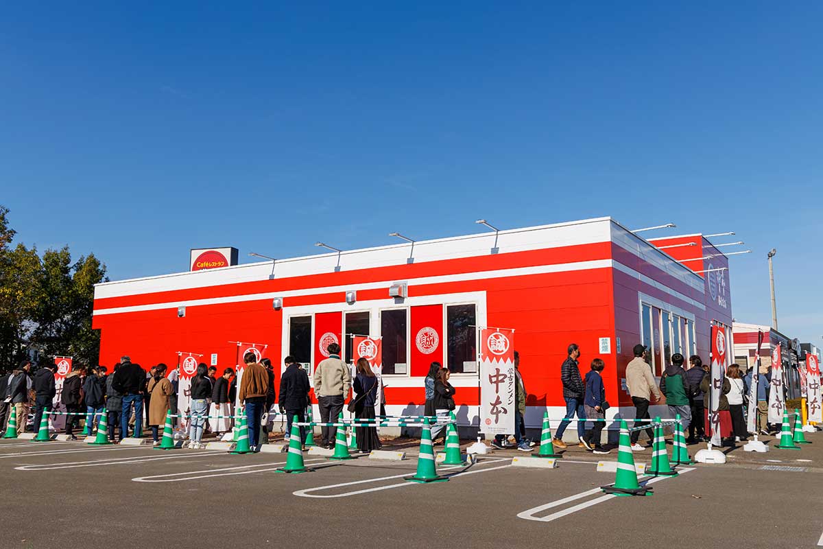 新店レポ】「蒙古タンメン中本」が東北初進出。 開店初日は6時間待ち